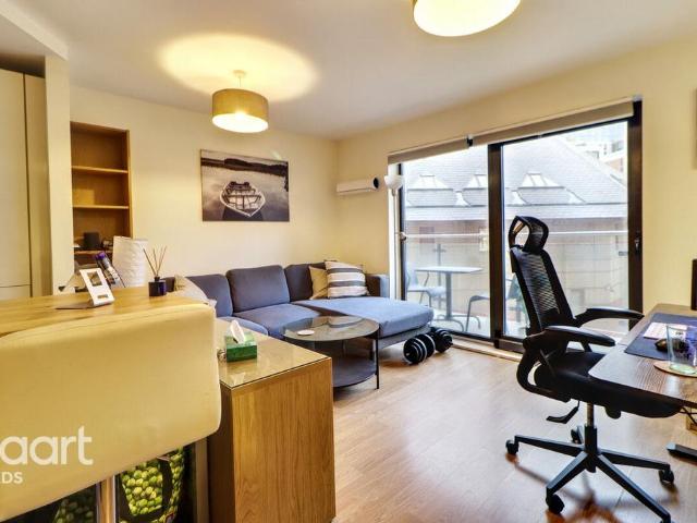1 bedroom apartment for sale