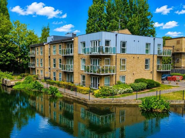 1 bedroom apartment for sale