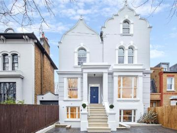 Southfields, SW18, Battersea Reach, London, Greater London