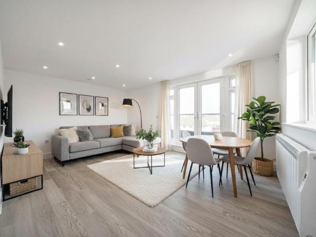 1 bedroom apartment for sale