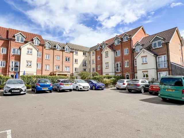 1 bedroom apartment for sale