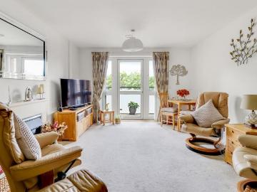 1 bedroom apartment for sale
