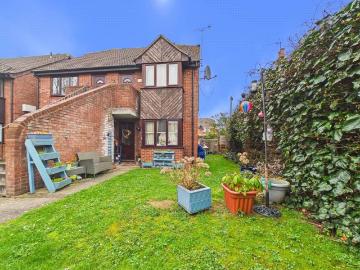 Gloucester, Gloucestershire county, Southdowns