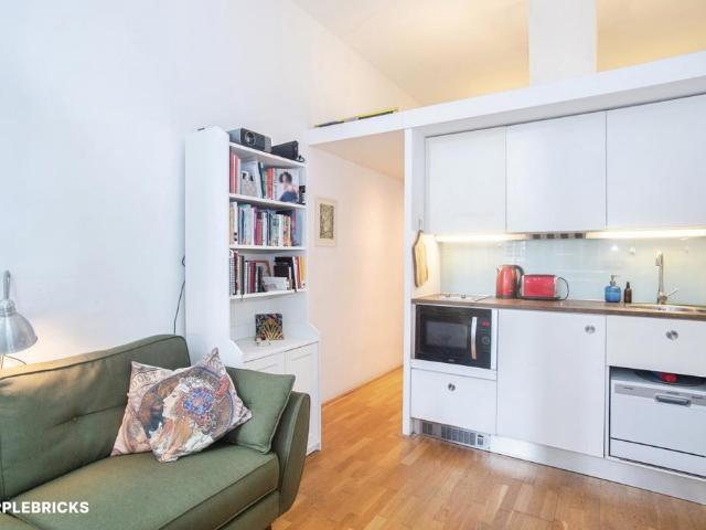 1 bedroom apartment for sale