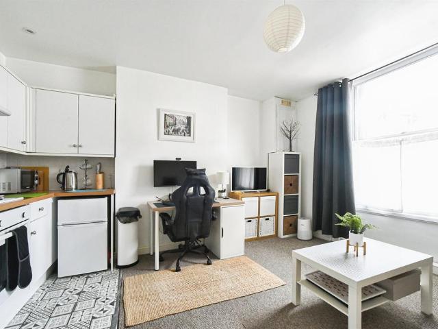 1 bedroom apartment for sale