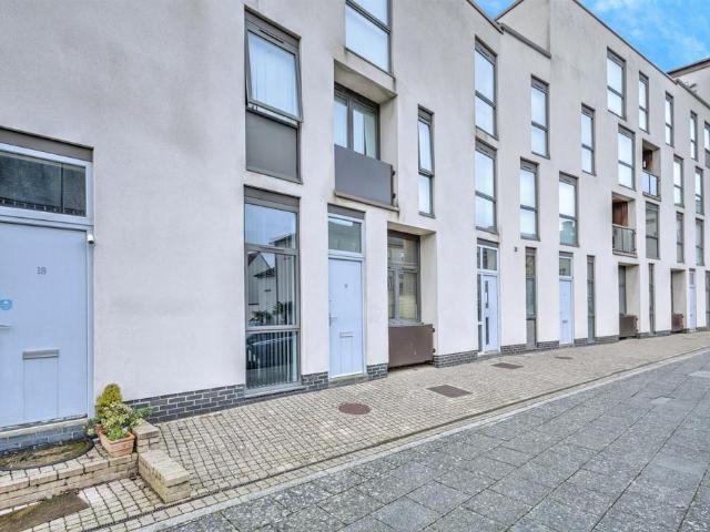 1 bedroom apartment for sale