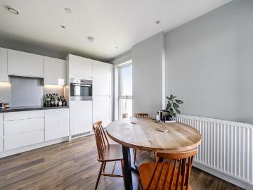 1 bedroom apartment for sale