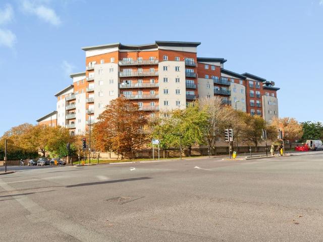 1 bedroom apartment for sale