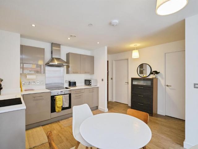 1 bedroom apartment for sale