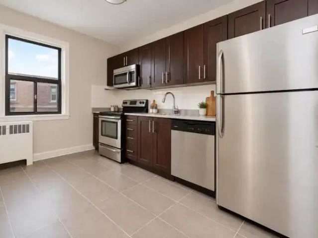 1 Bedroom Apartment Hamilton ON 105653759