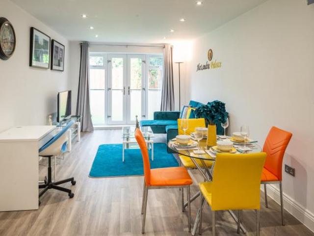 1 Bedroom Apartment Hatfield Hatfield 65827524