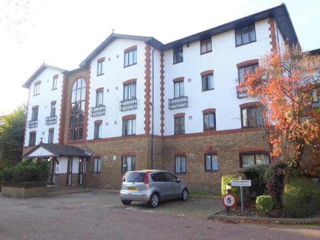 1 Bedroom Apartment Hounslow Great London 101675321