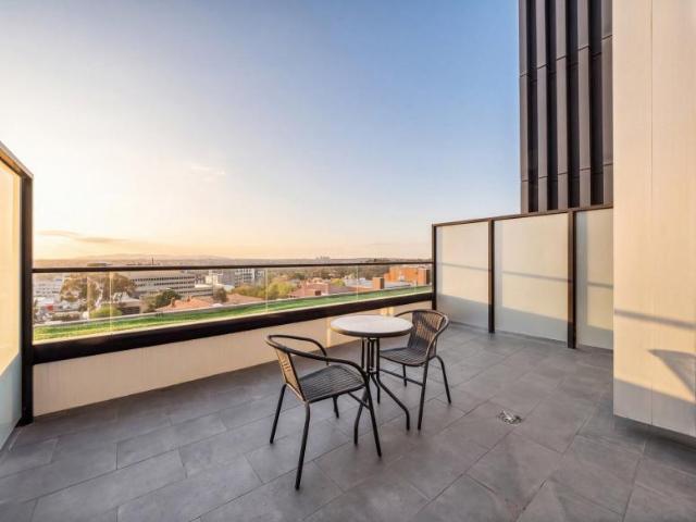 1 Bedroom Apartment Ivanhoe VIC 105825652
