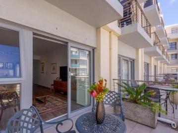1 Bedroom Apartment in Muizenberg