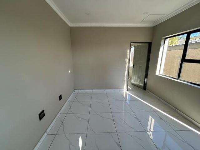 1 Bedroom Apartment in Minerva Gardens