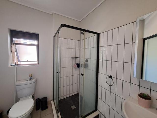 1 Bedroom Apartment in Mooikloof
