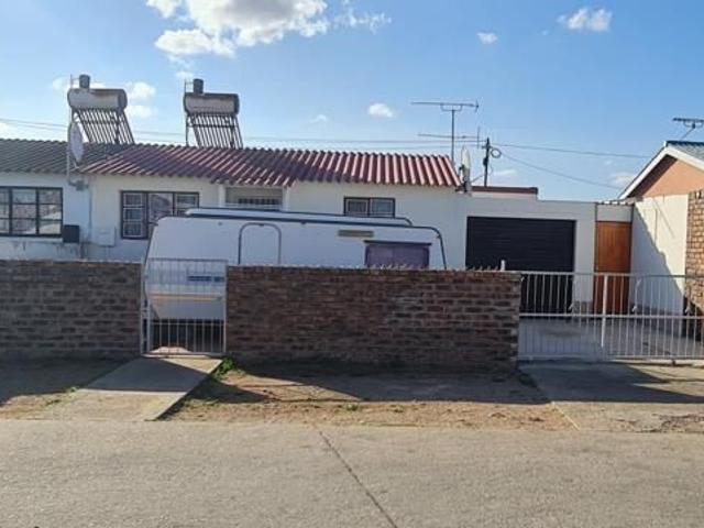 1 Bedroom Apartment in Arcadia