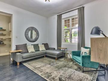 1 Bedroom Apartment in Bantry Bay