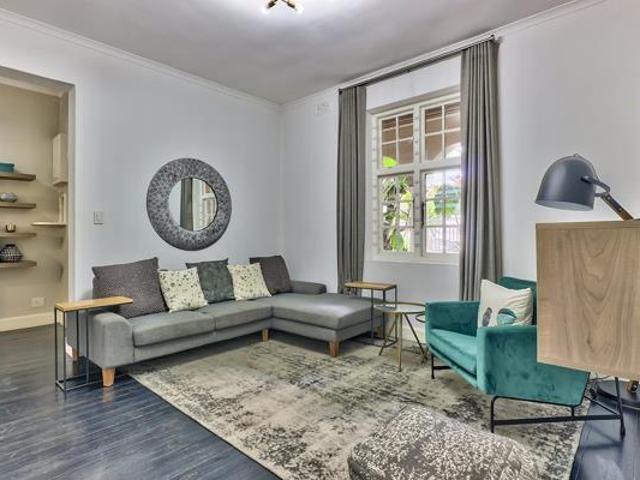 1 Bedroom Apartment in Bantry Bay