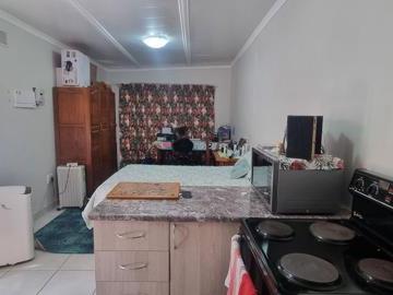 1 Bedroom Apartment in Beaconsfield