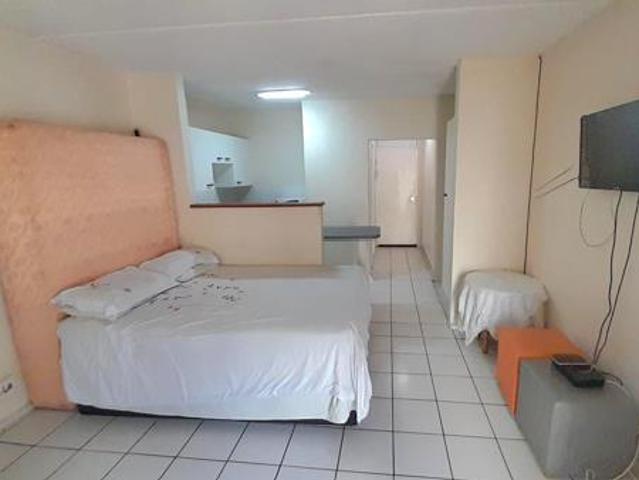 1 Bedroom Apartment in Bryanston