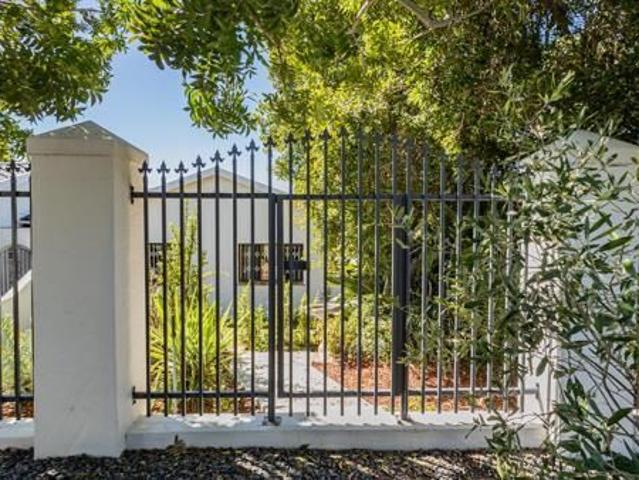1 Bedroom Apartment in Chantecler