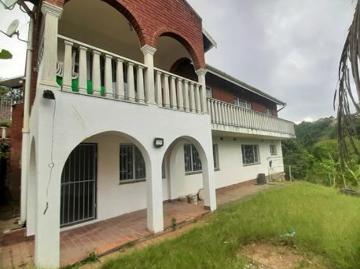 1 Bedroom Apartment in Clare Estate