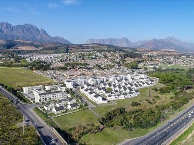 1 Bedroom Apartment in Cloetesville