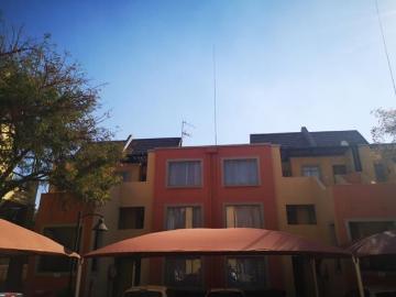 Apartment to rent in Clubview East