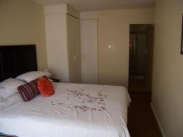 1 Bedroom Apartment in Die Hoewes