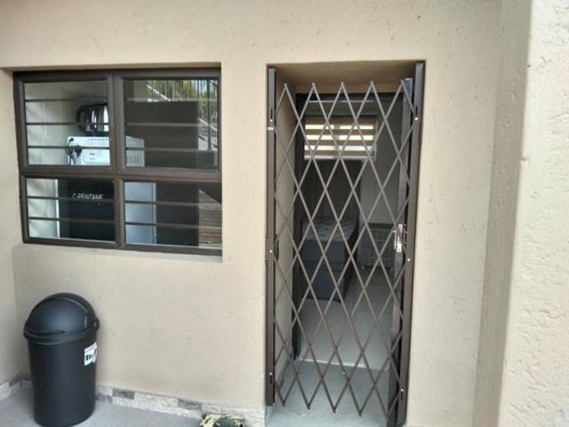 1 Bedroom Apartment in Erasmia