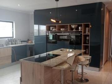 1 Bedroom Apartment in Fairview