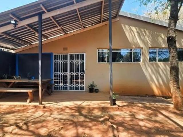 1 Bedroom Apartment in Floracliffe