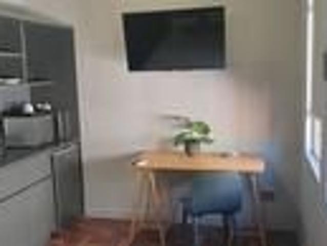 1 Bedroom Apartment in Foreshore
