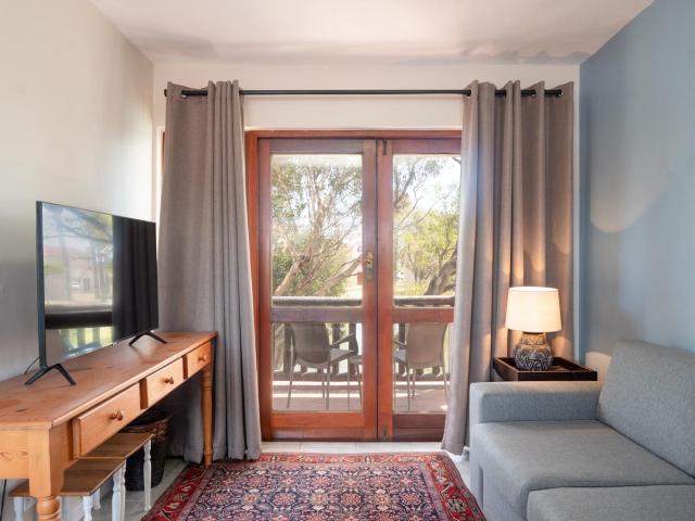 1 Bedroom Apartment in Greenways Golf Estate