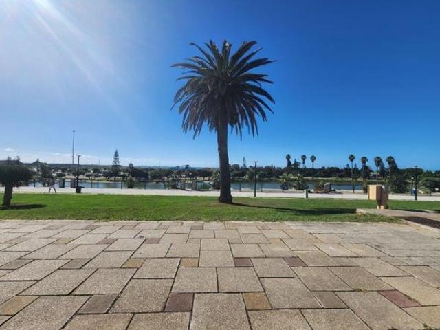 1 Bedroom Apartment in Humewood