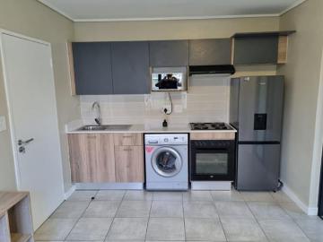 1 Bedroom Apartment in Linbro Park