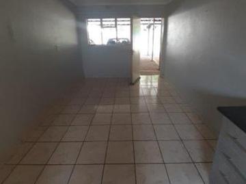 1 Bedroom Apartment in Louis Trichardt