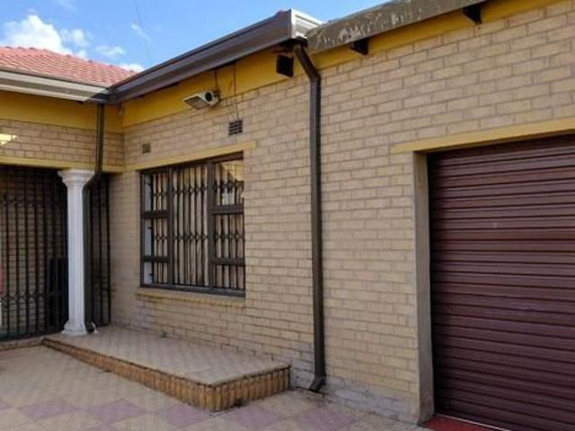 1 Bedroom Apartment in Pimville