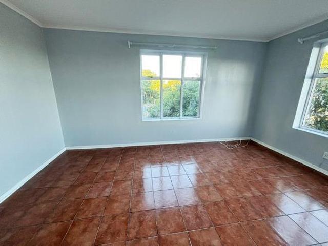 1 Bedroom Apartment in Port Elizabeth Central