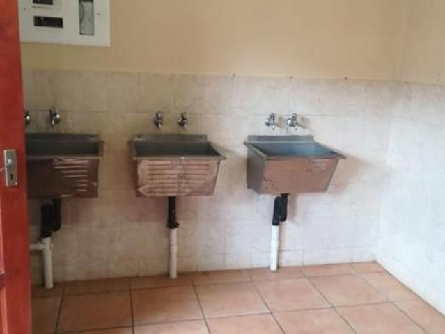 1 Bedroom Apartment in Potchefstroom Outlying