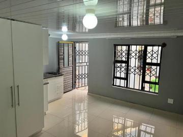 1 Bedroom Apartment in Protea Glen