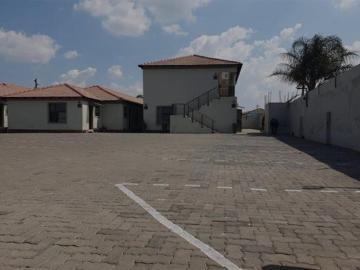 1 Bedroom Apartment in Protea Glen
