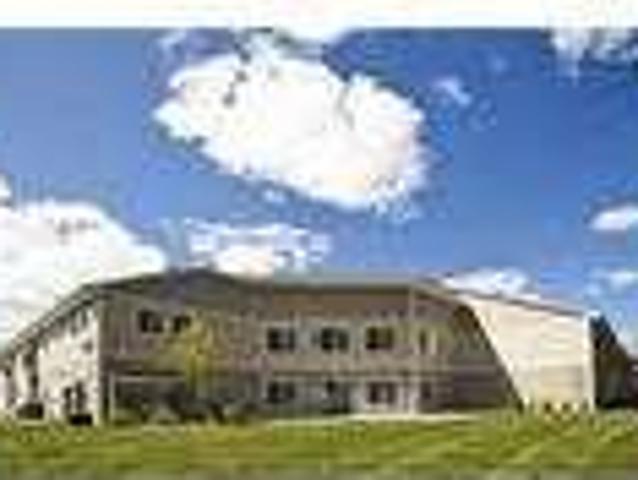 1 bedroom Apartment in Quiet Building Bath Twp