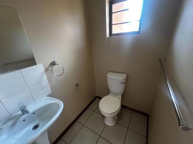 1 Bedroom Apartment in Rhodesdene