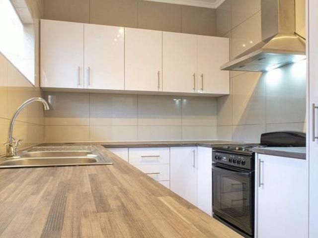 1 Bedroom Apartment in Rondebosch