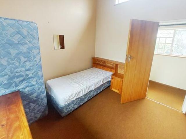 1 Bedroom Apartment in Summerstrand