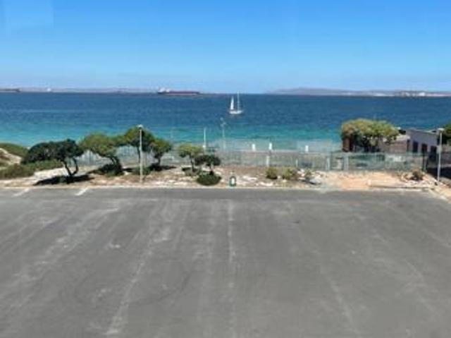 1 Bedroom Apartment in Saldanha