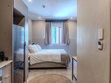 1 Bedroom Apartment in Sandown
