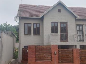 1 Bedroom Apartment in Saxonwold